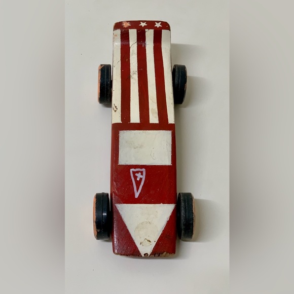 1980 Vintage Hand Crafted Homemade Pinewood Derby Race Car - Picture 7 of 15